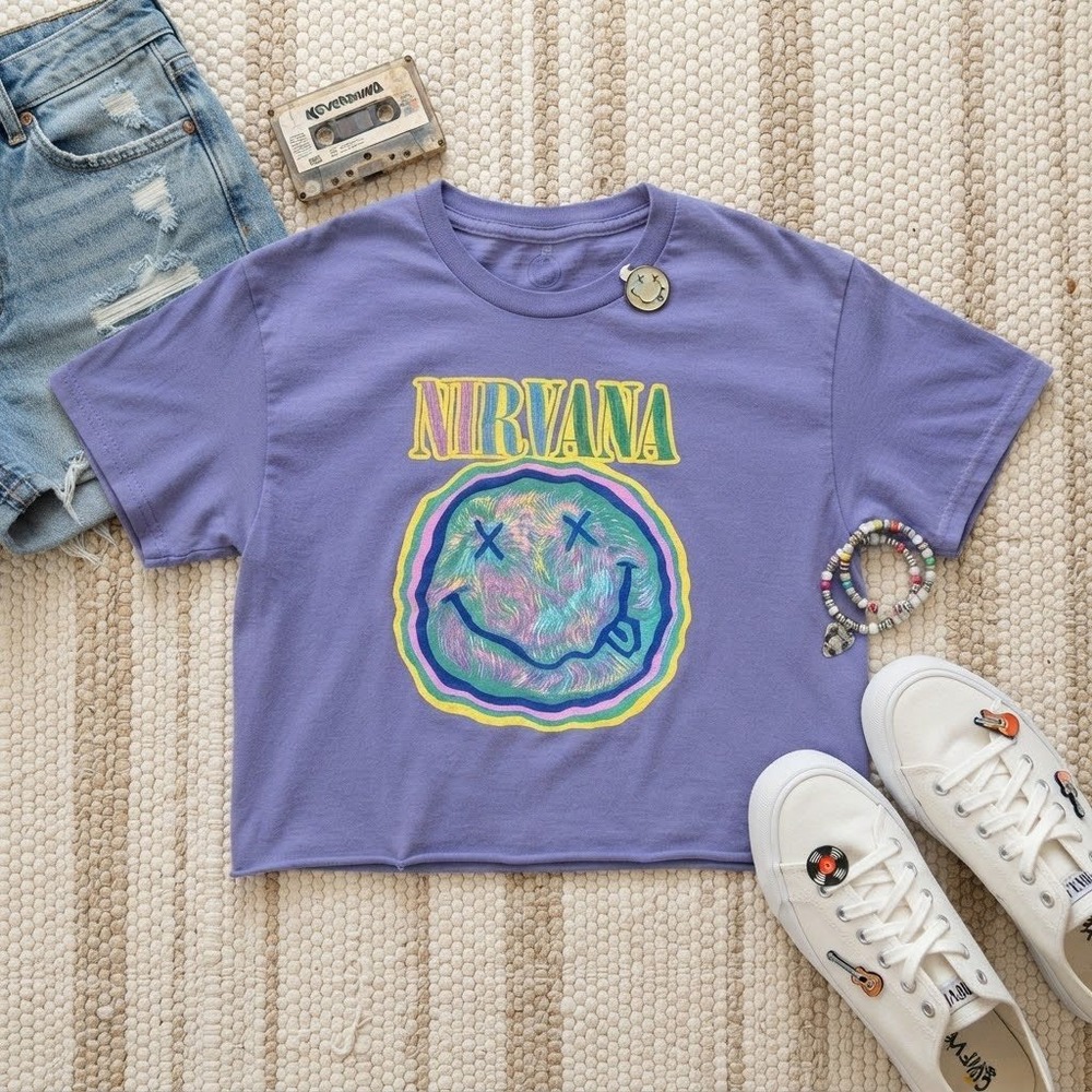Nirvana Graphic T-Shirt Purple Blue Cropped Smiley Face Band Tee Medium